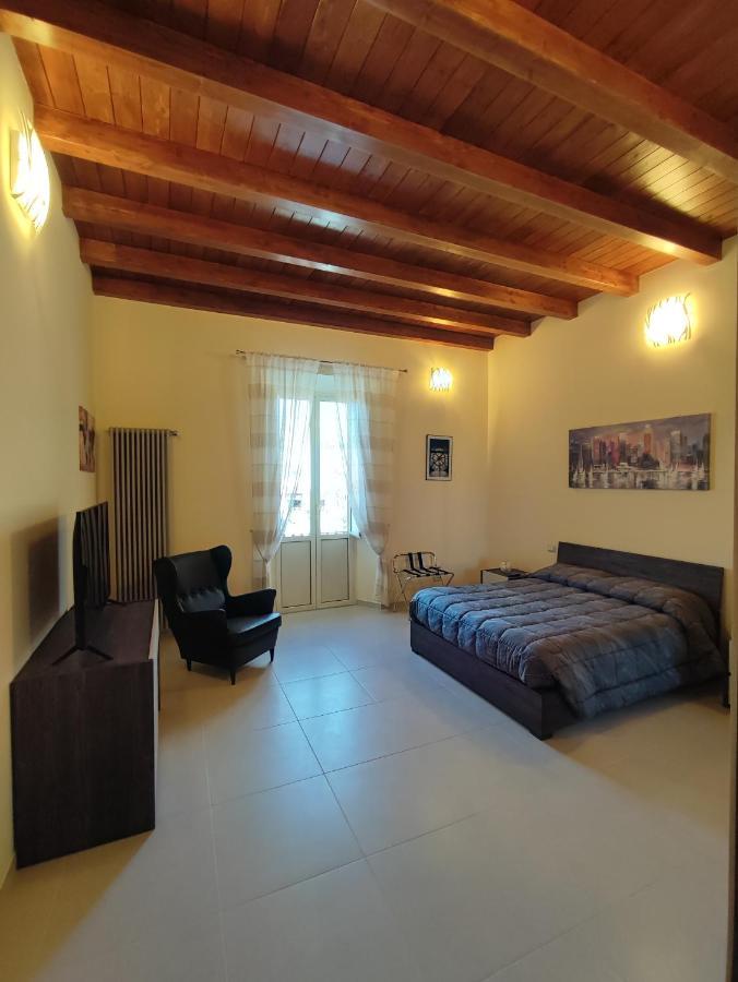 In Centro Rooms And Apartments Isola di Liri Ngoại thất bức ảnh
