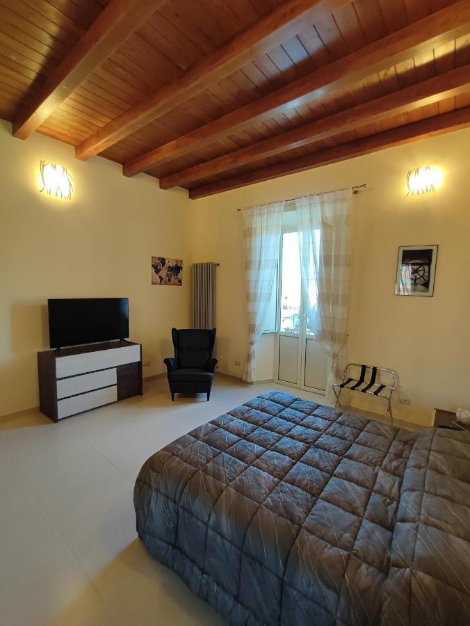 In Centro Rooms And Apartments Isola di Liri Ngoại thất bức ảnh