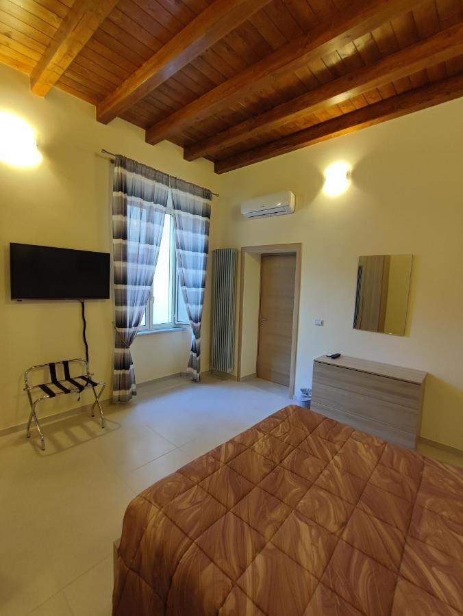 In Centro Rooms And Apartments Isola di Liri Ngoại thất bức ảnh