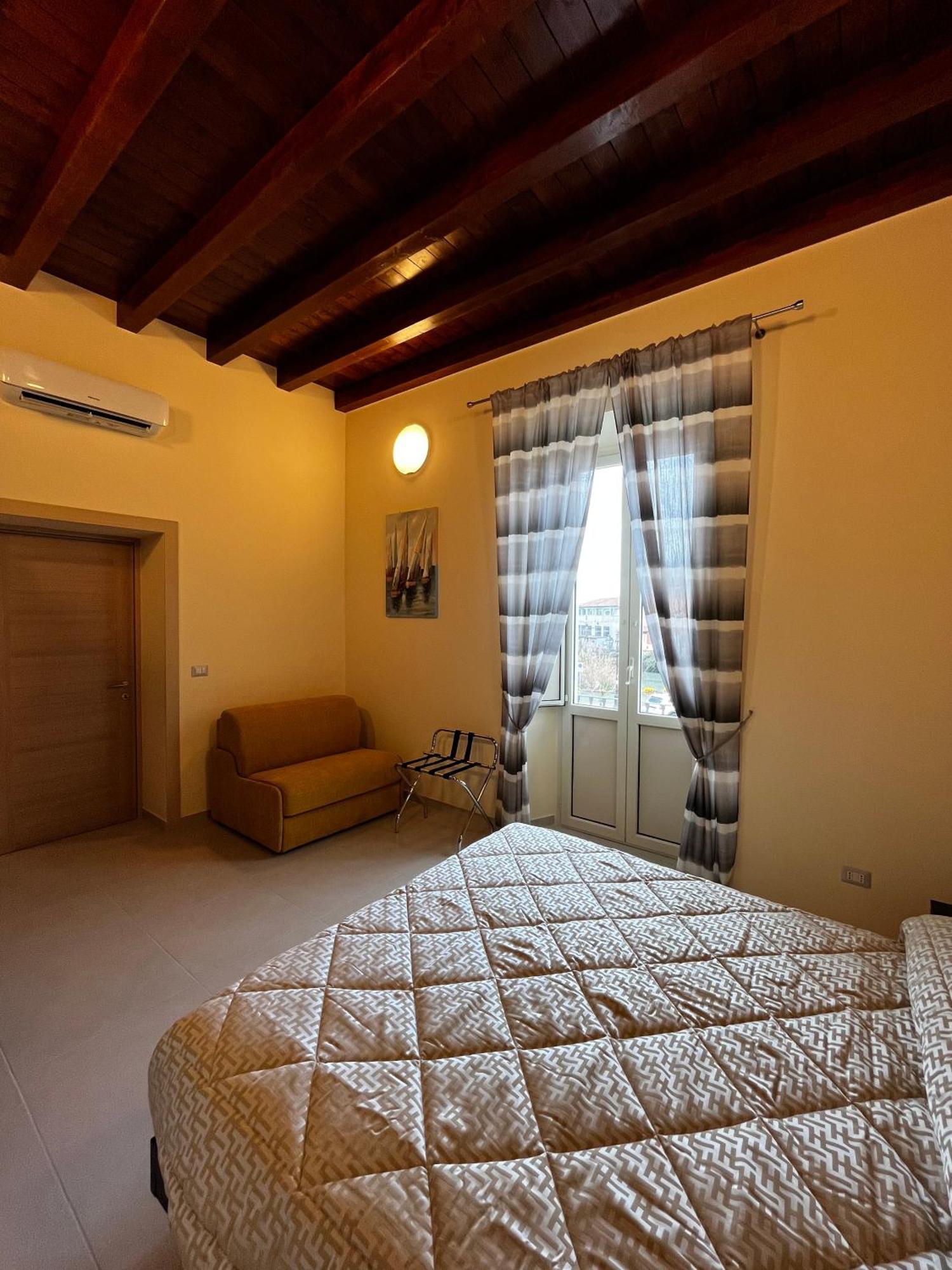 In Centro Rooms And Apartments Isola di Liri Ngoại thất bức ảnh